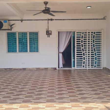 הוילה באנטינג Anjung Klia House 31 With Neflix מראה חיצוני תמונה