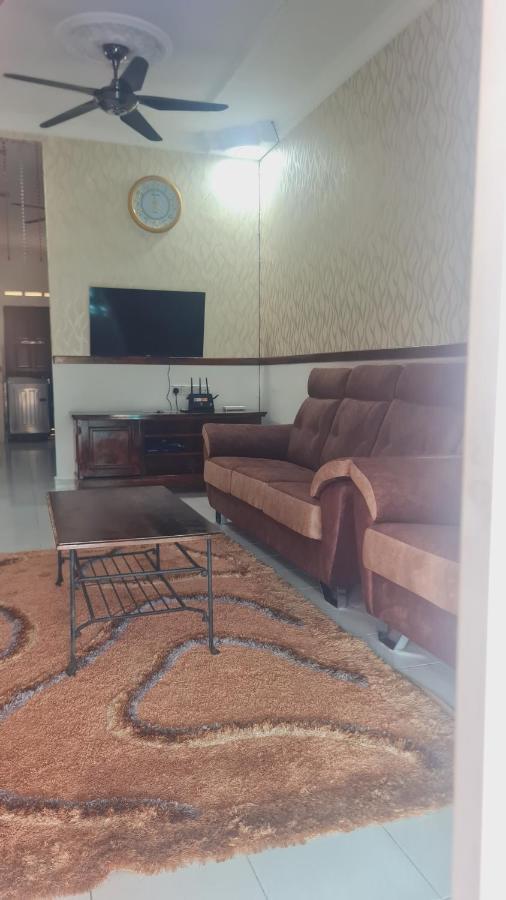 הוילה באנטינג Anjung Klia House 31 With Neflix מראה חיצוני תמונה